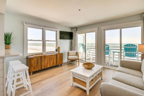 Pool and Beach Access Scenic Murrells Inlet Condo!
